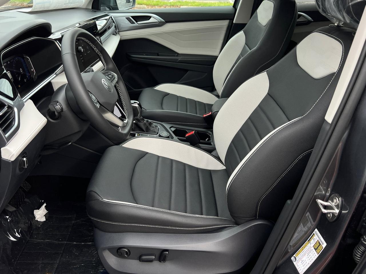 2026 Volkswagen Taos 1.5T SEL Hagerstown MD