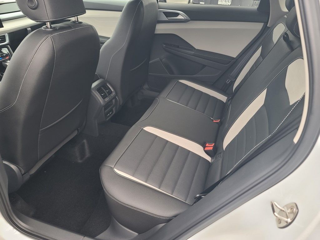 2026 Volkswagen Taos 1.5T SEL Springfield VA