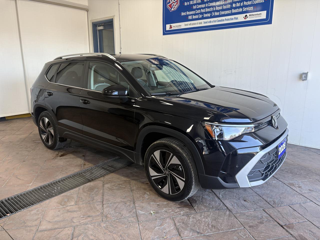 2026 Volkswagen Taos Comfortline 4WD LEATHER NAVI