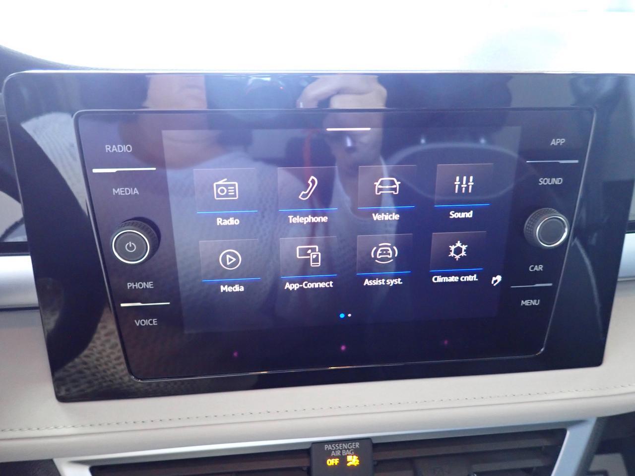 2026 Volkswagen Taos Comfortline 4WD LEATHER NAVI Listowel ON