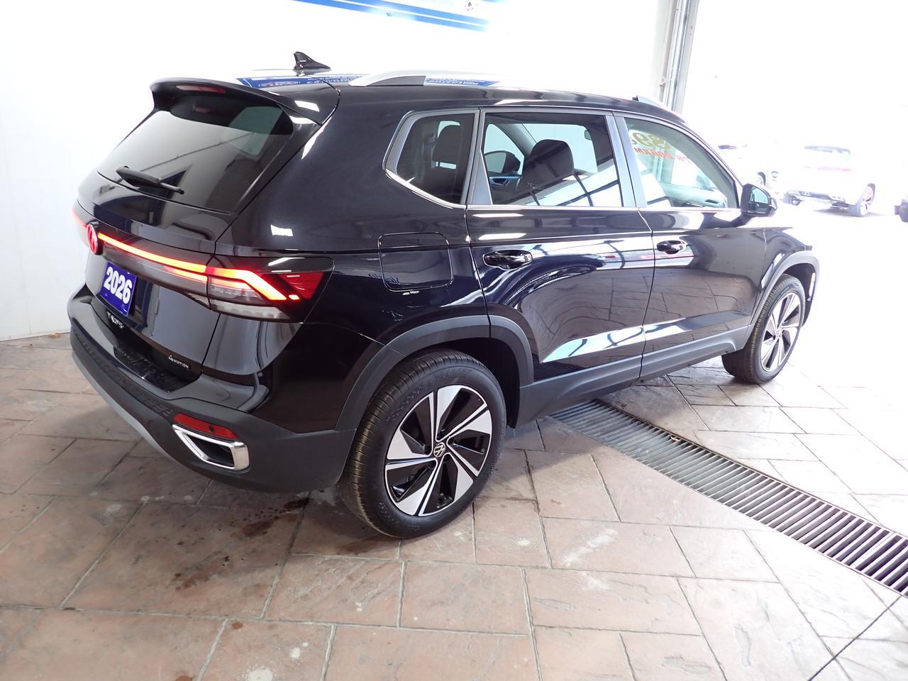 2026 Volkswagen Taos Comfortline 4WD LEATHER NAVI Listowel ON