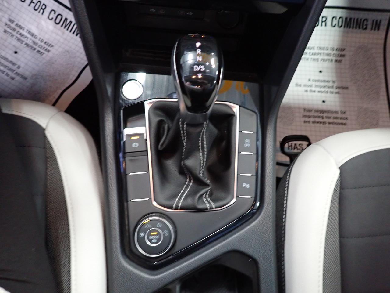 2026 Volkswagen Taos Comfortline 4WD LEATHER NAVI Listowel ON
