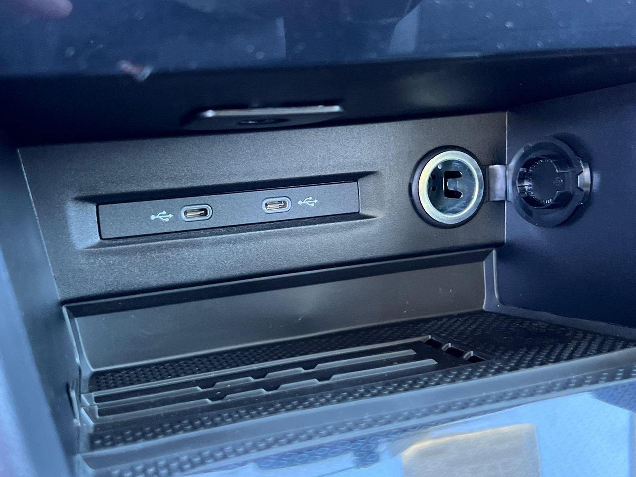 2026 Volkswagen Taos SE Black Hagerstown MD