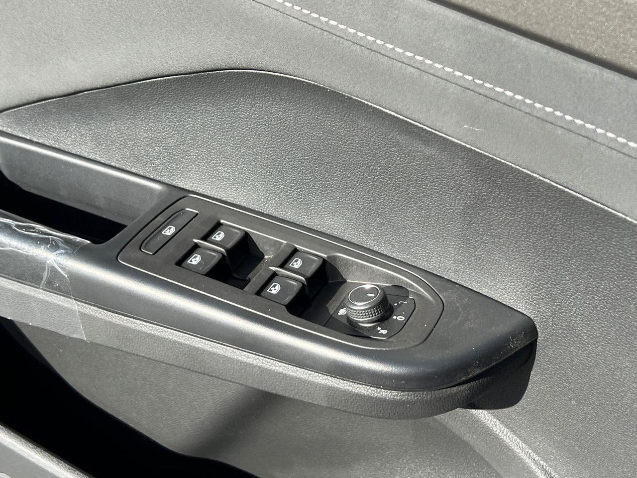 2026 Volkswagen Taos SE Black Hagerstown MD