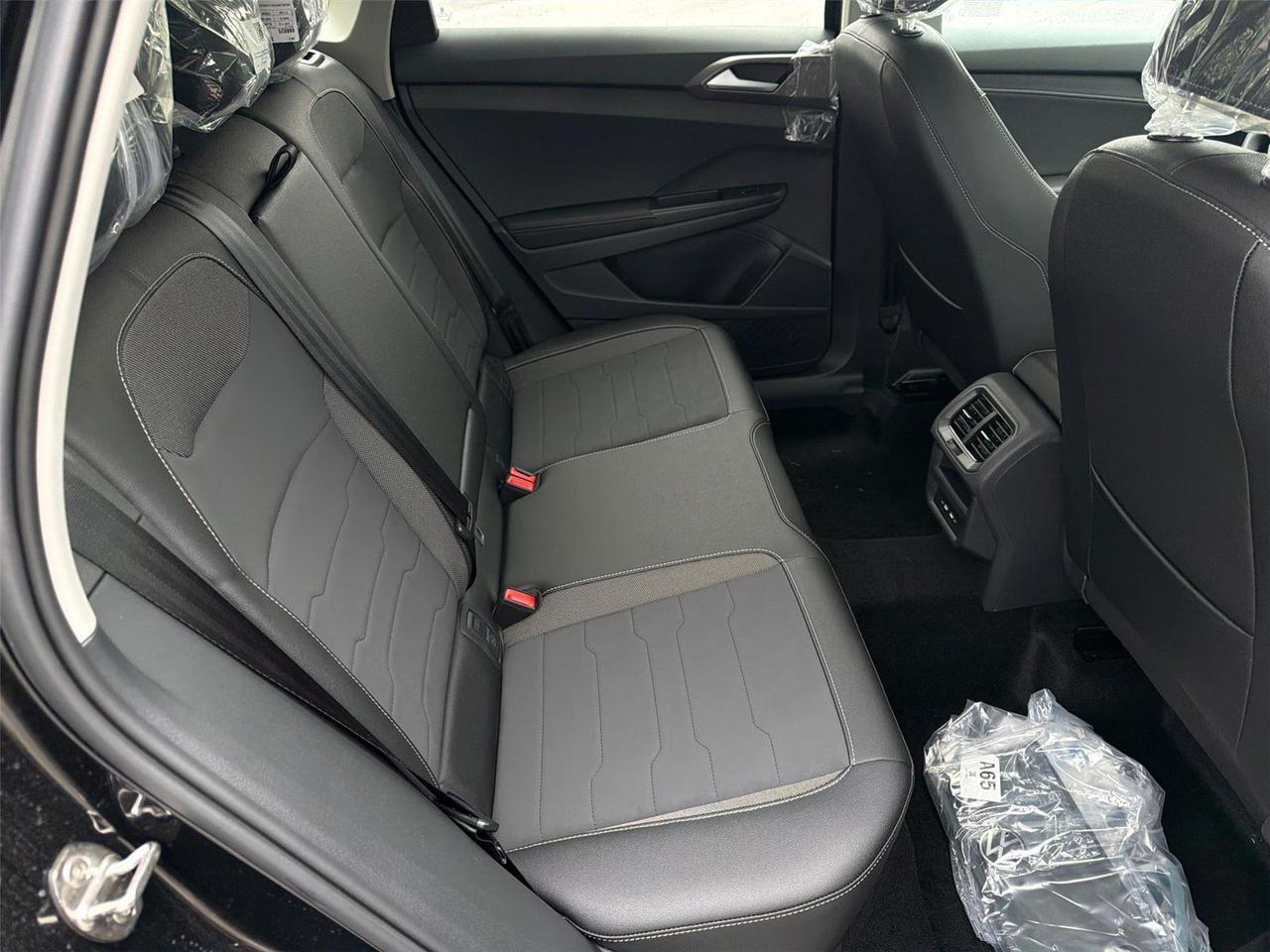 2026 Volkswagen Taos SE Black Hagerstown MD
