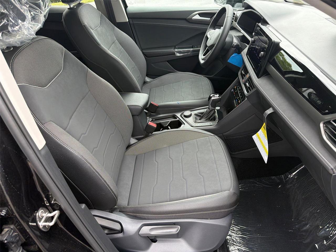 2026 Volkswagen Taos SE Black Hagerstown MD