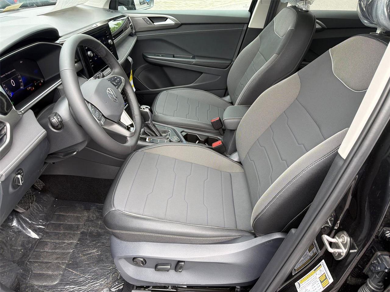 2026 Volkswagen Taos SE Black Hagerstown MD
