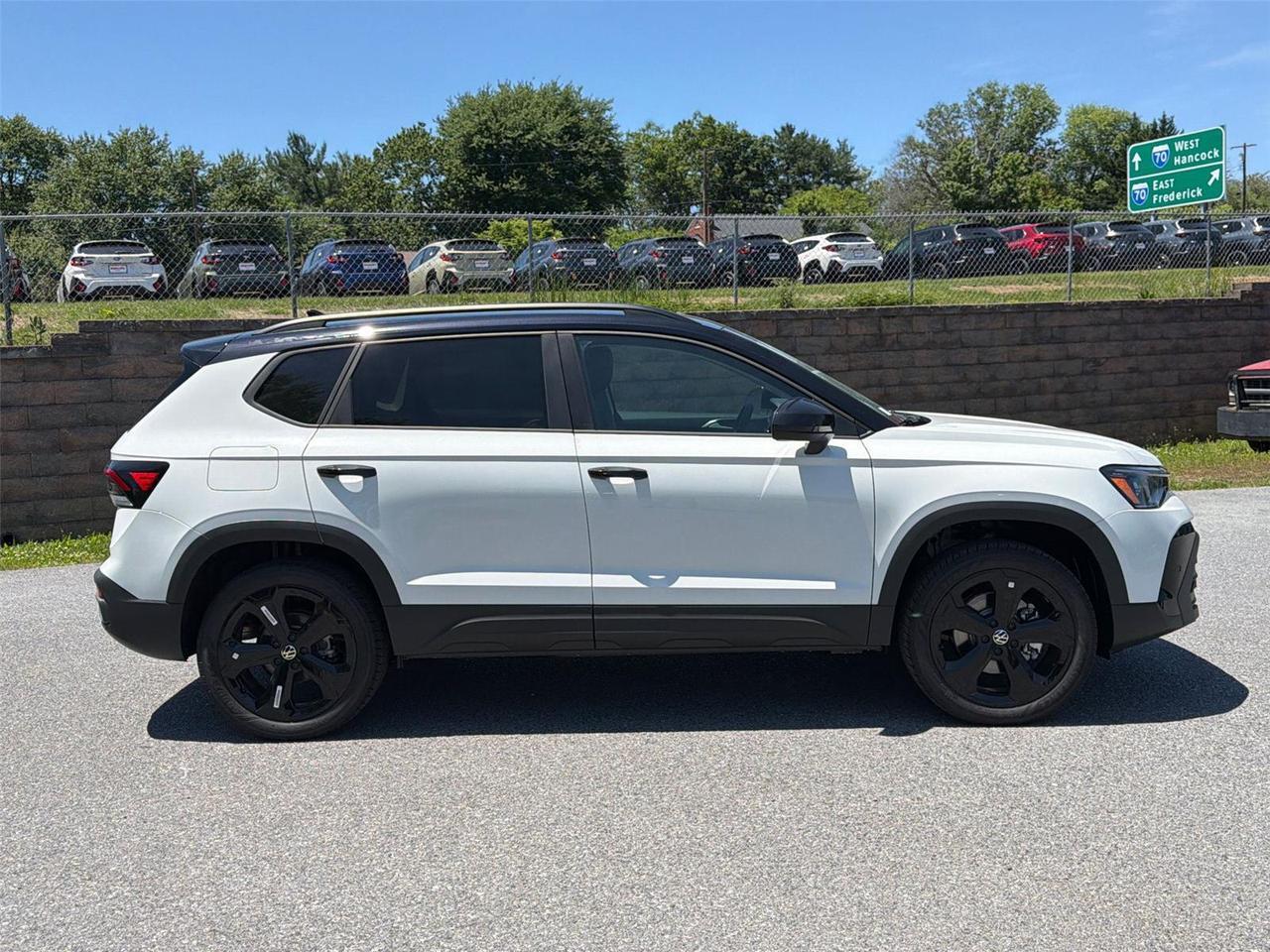 2026 Volkswagen Taos SE Black Hagerstown MD