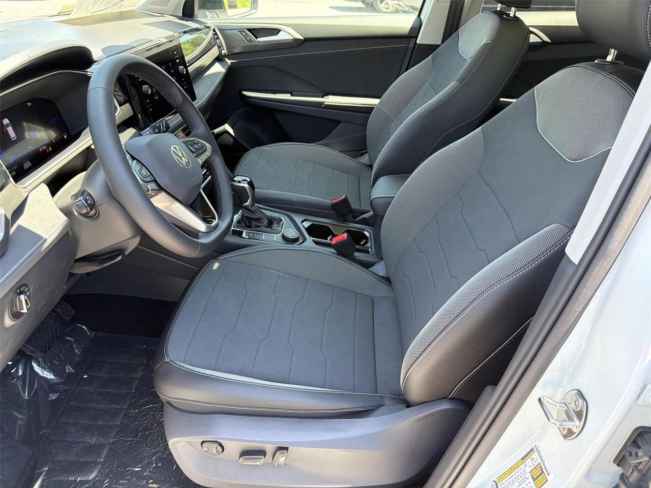 2026 Volkswagen Taos SE Black Hagerstown MD