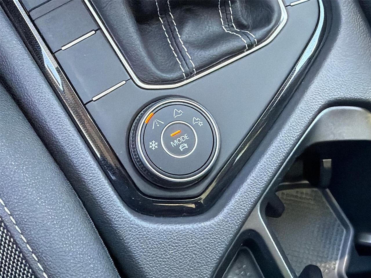 2026 Volkswagen Taos SE Black Hagerstown MD