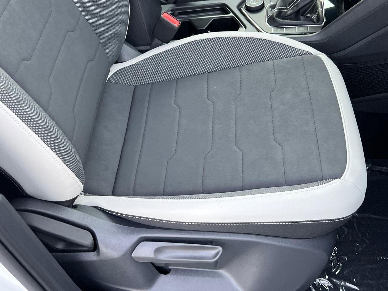 2026 Volkswagen Taos SE Hagerstown MD