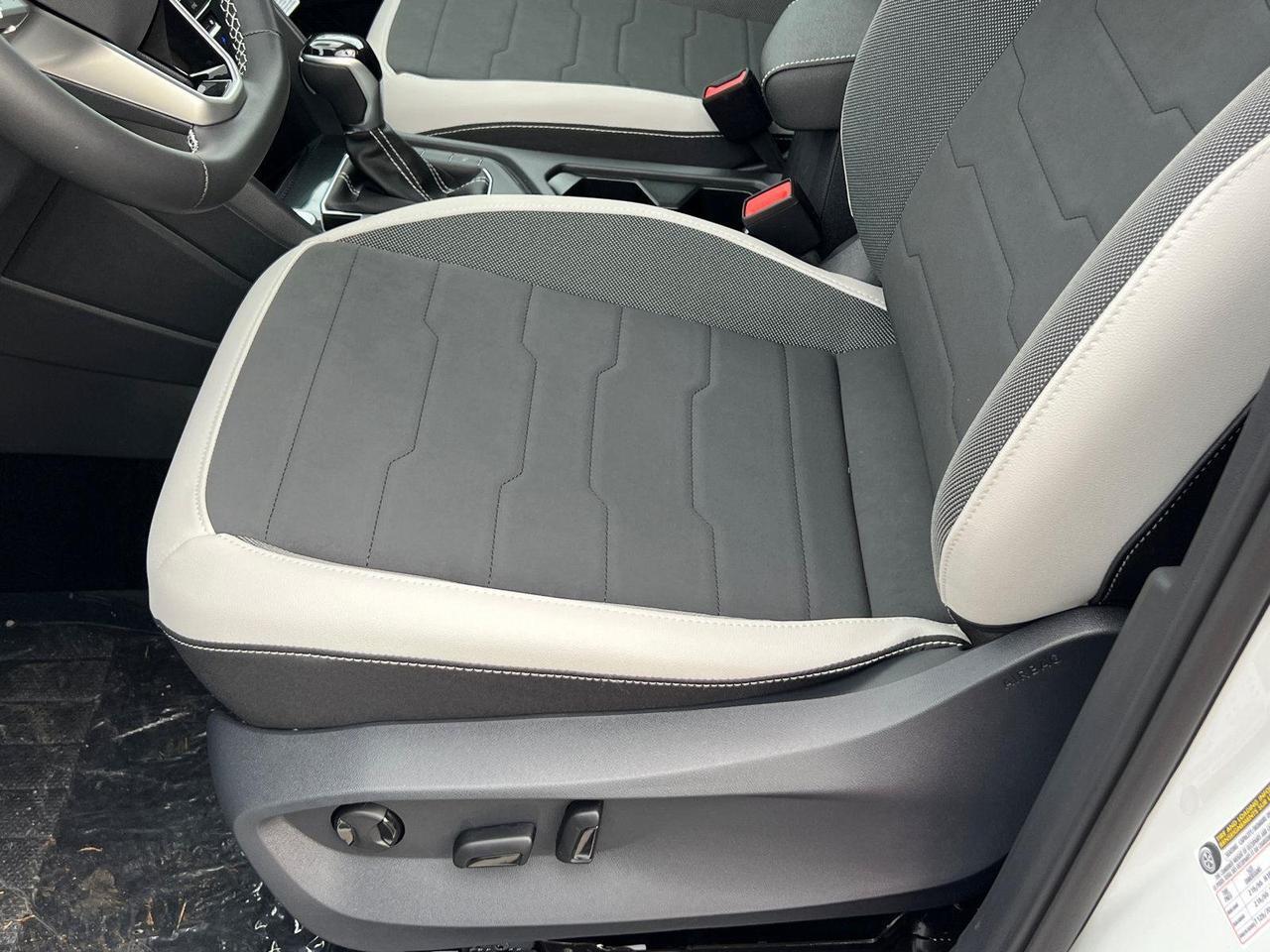 2026 Volkswagen Taos SE Hagerstown MD