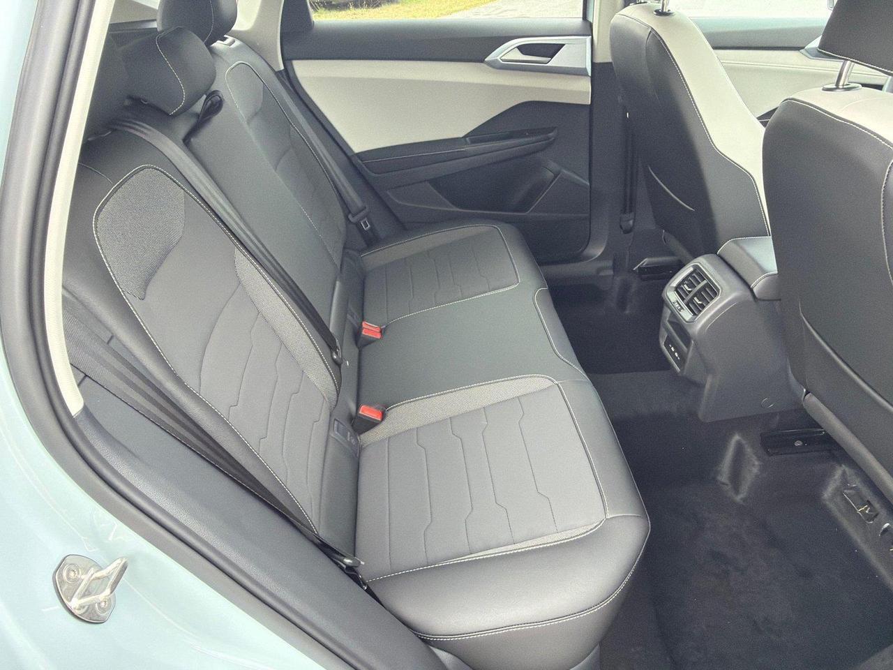 2026 Volkswagen Taos SE Hagerstown MD