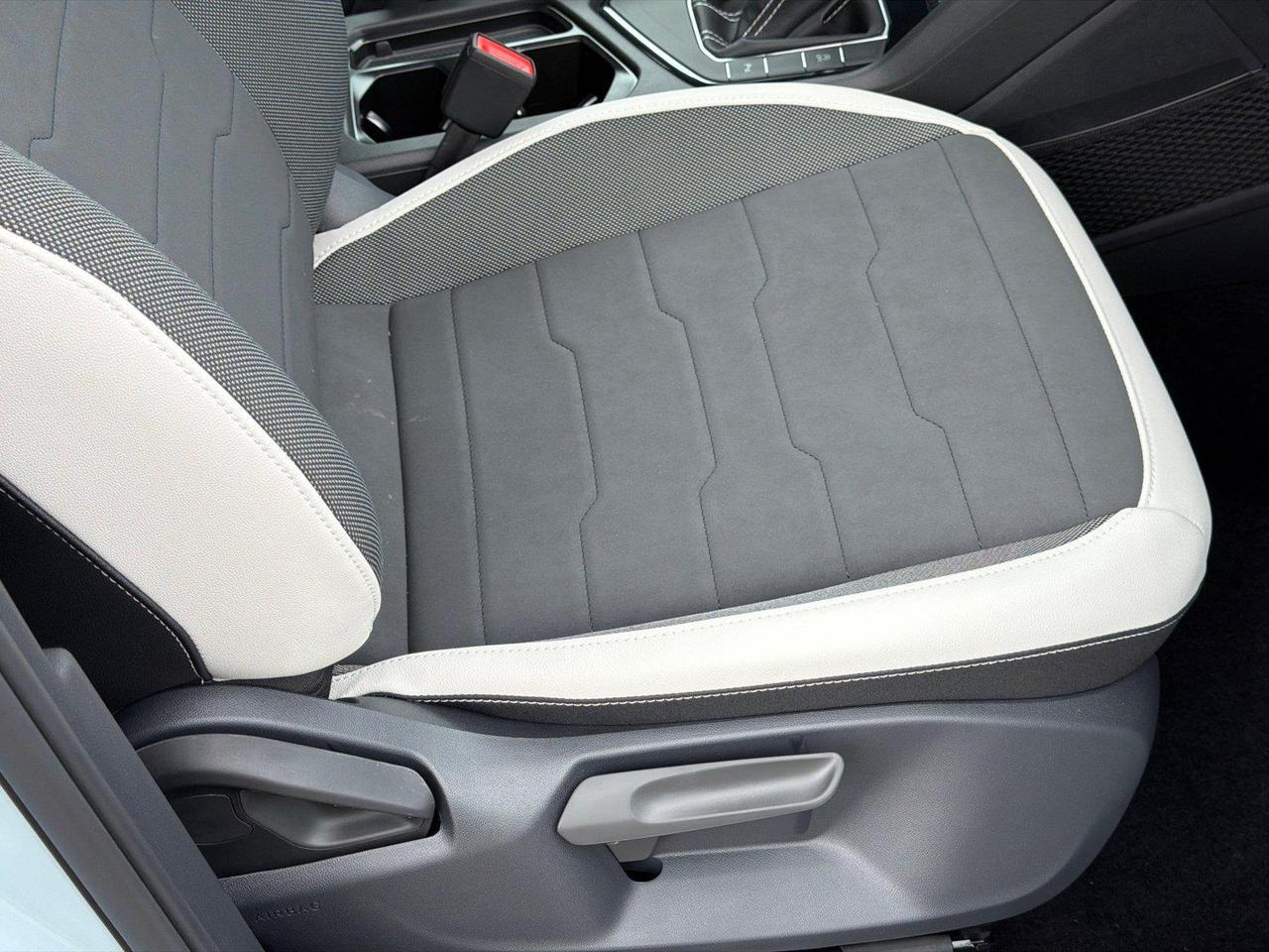 2026 Volkswagen Taos SE Hagerstown MD