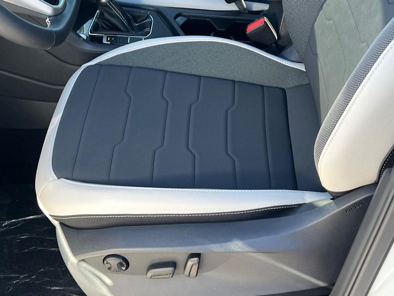 2026 Volkswagen Taos SE Hagerstown MD