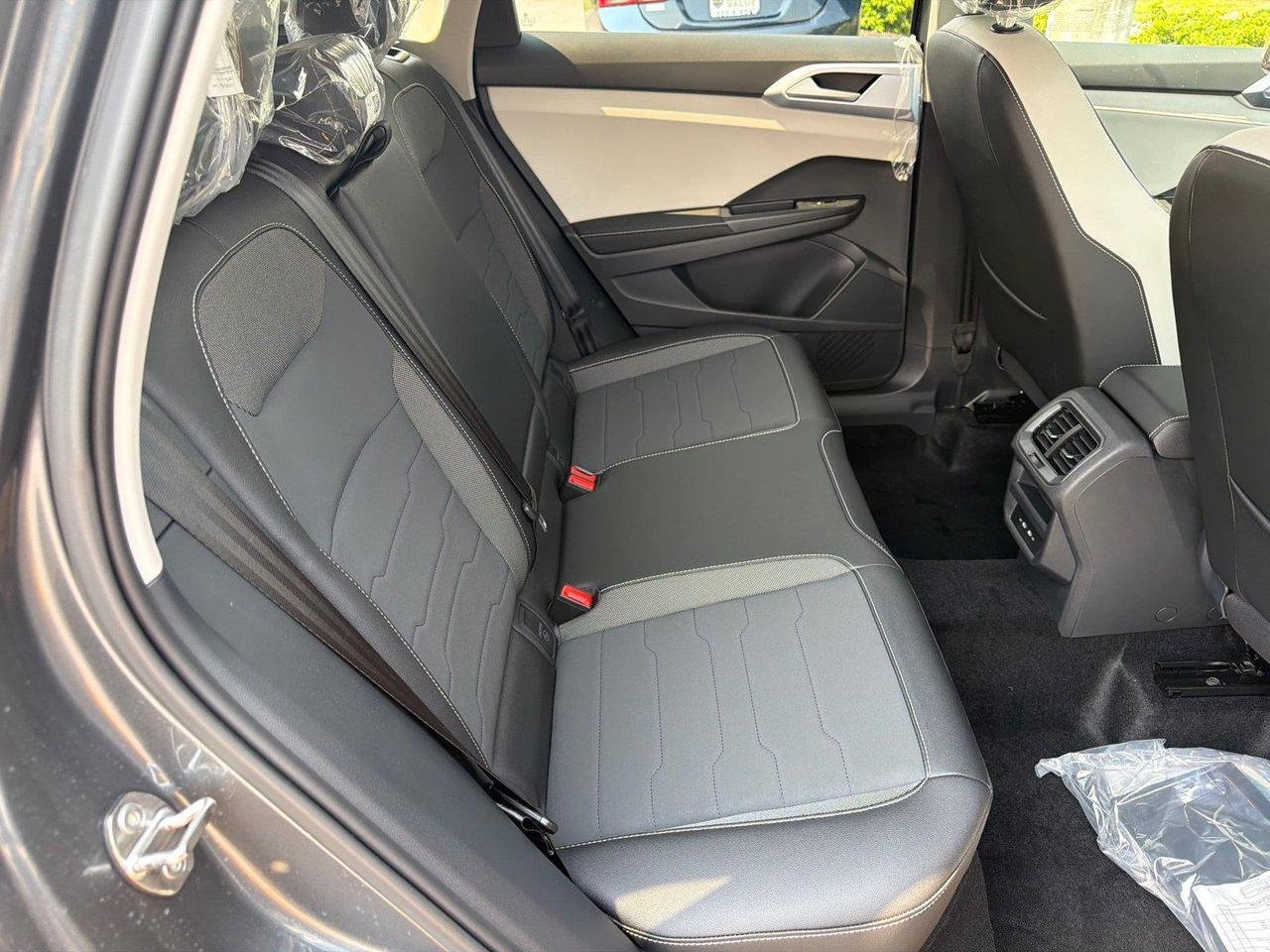 2026 Volkswagen Taos SE Hagerstown MD