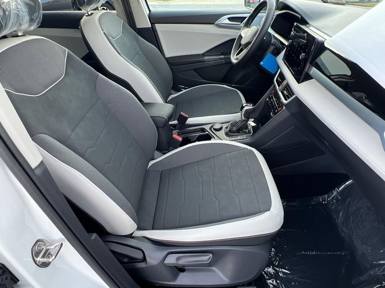 2026 Volkswagen Taos SE Hagerstown MD