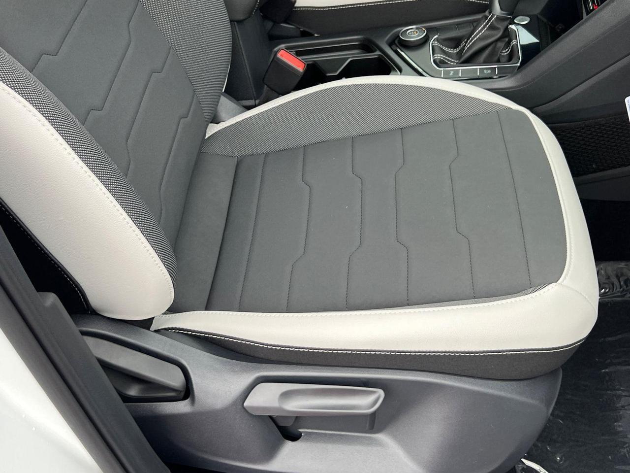 2026 Volkswagen Taos SE Hagerstown MD