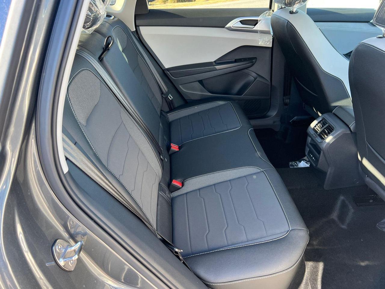 2026 Volkswagen Taos SE Hagerstown MD