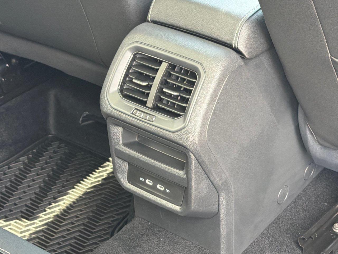 2026 Volkswagen Taos SE Hagerstown MD