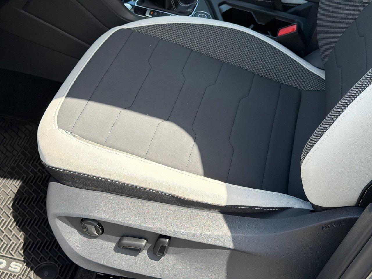 2026 Volkswagen Taos SE Hagerstown MD