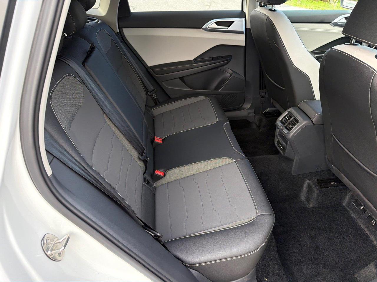 2026 Volkswagen Taos SE Hagerstown MD