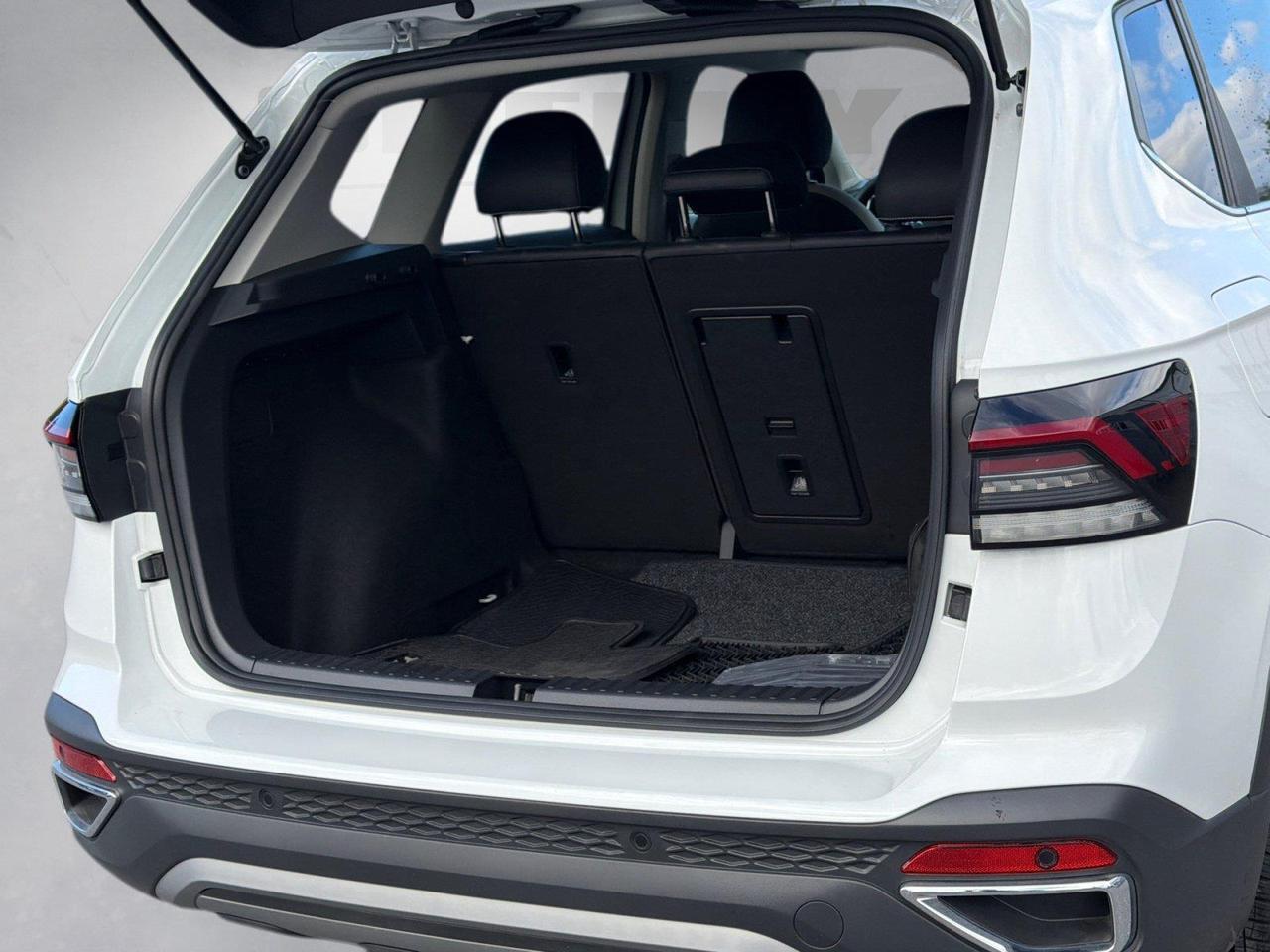 2026 Volkswagen Taos SE Hagerstown MD