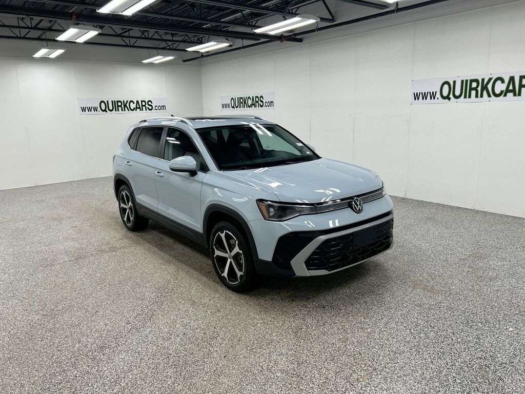 2026 Volkswagen Taos SEL Oshkosh WI