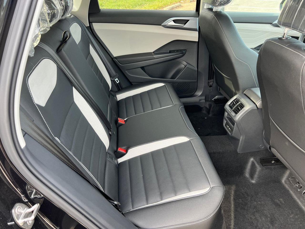 2026 Volkswagen Taos SEL Hagerstown MD