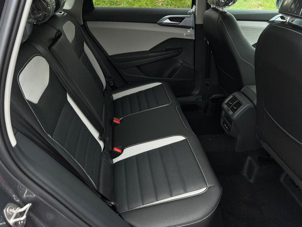 2026 Volkswagen Taos SEL Hagerstown MD