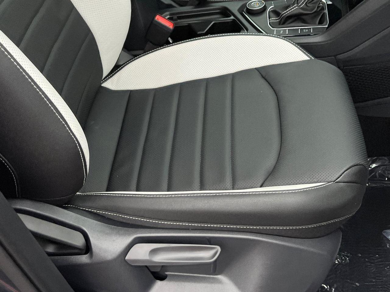 2026 Volkswagen Taos SEL Hagerstown MD