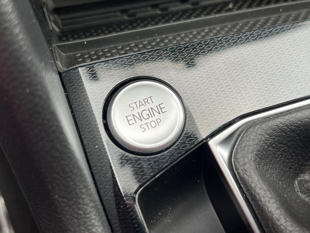 2026 Volkswagen Taos SEL Hagerstown MD