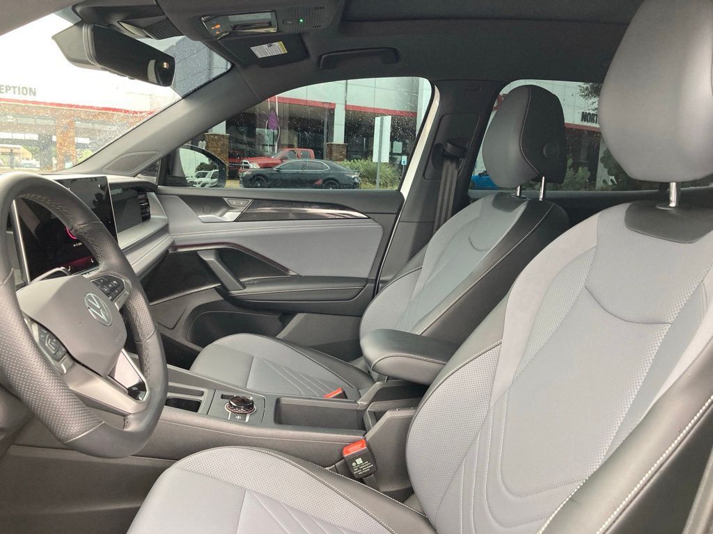 2026 Volkswagen Tiguan 2.0T SE R-Line Black San Antonio TX