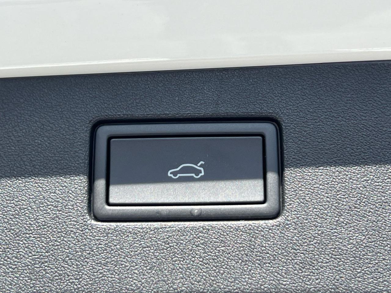 2026 Volkswagen Tiguan 2.0T SE R-Line Black Hagerstown MD