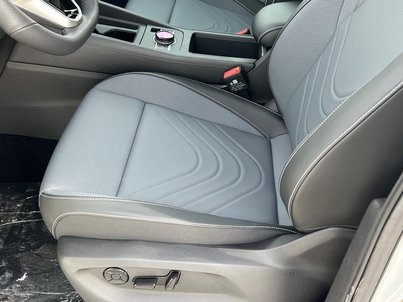 2026 Volkswagen Tiguan 2.0T SE R-Line Black Hagerstown MD