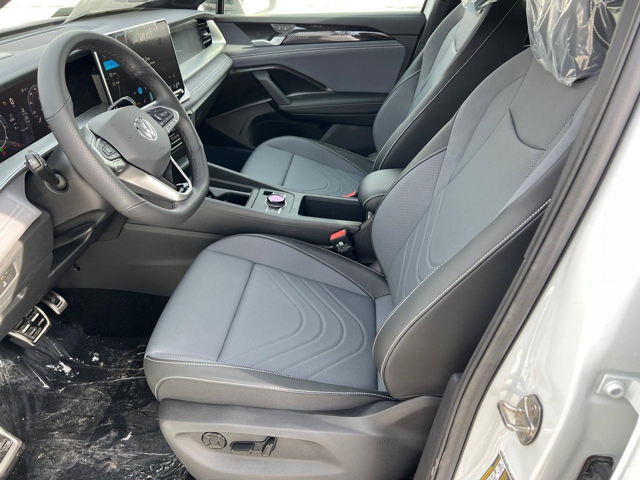 2026 Volkswagen Tiguan 2.0T SE R-Line Black Hagerstown MD