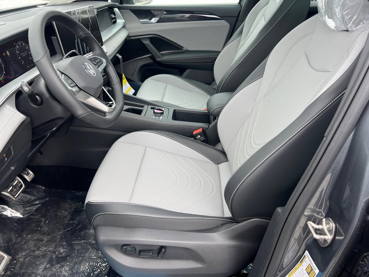 2026 Volkswagen Tiguan 2.0T SE R-Line Black Hagerstown MD