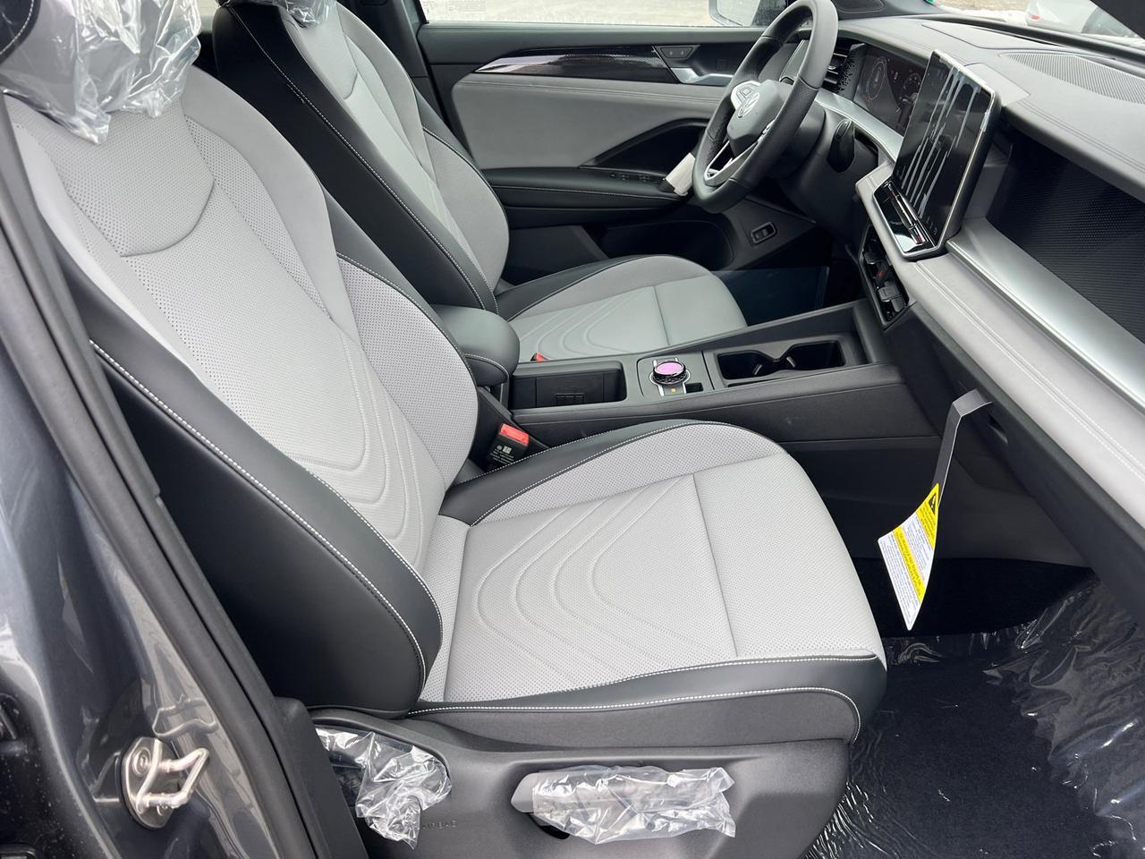 2026 Volkswagen Tiguan 2.0T SE R-Line Black Hagerstown MD