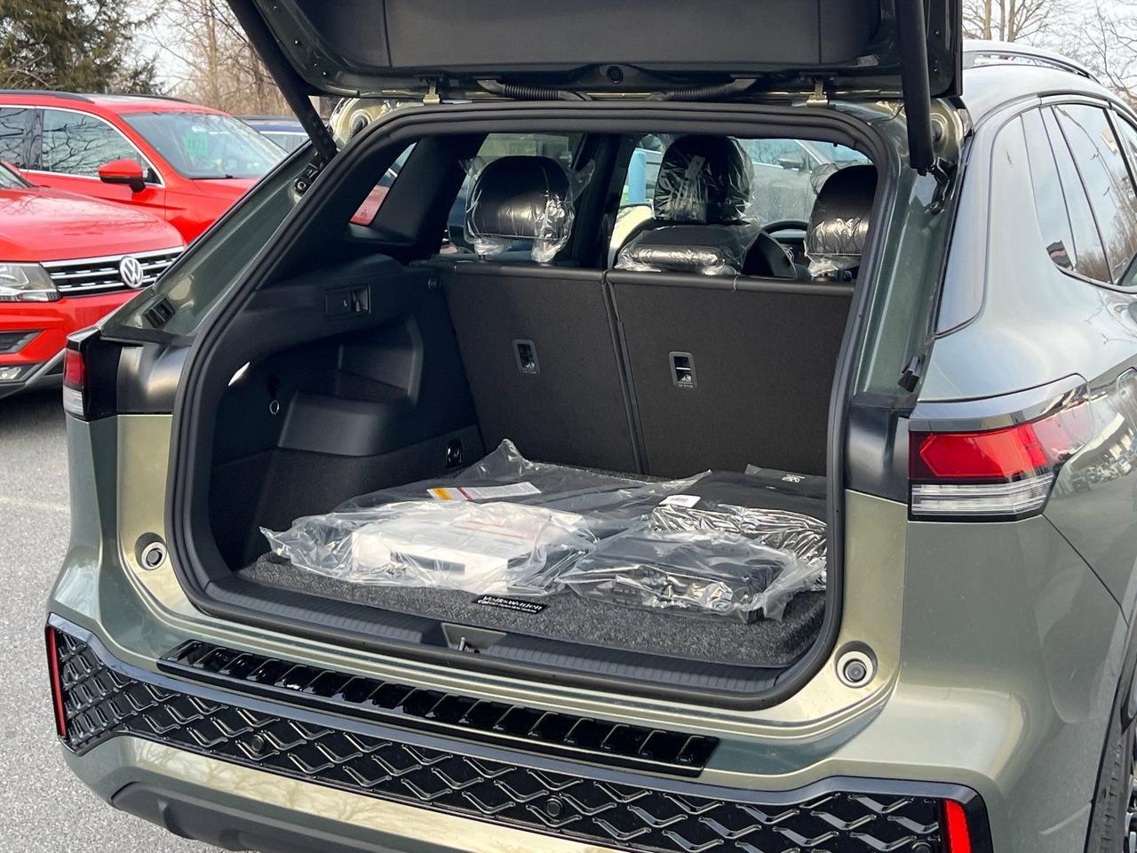 2026 Volkswagen Tiguan 2.0T SE R-Line Black Hagerstown MD