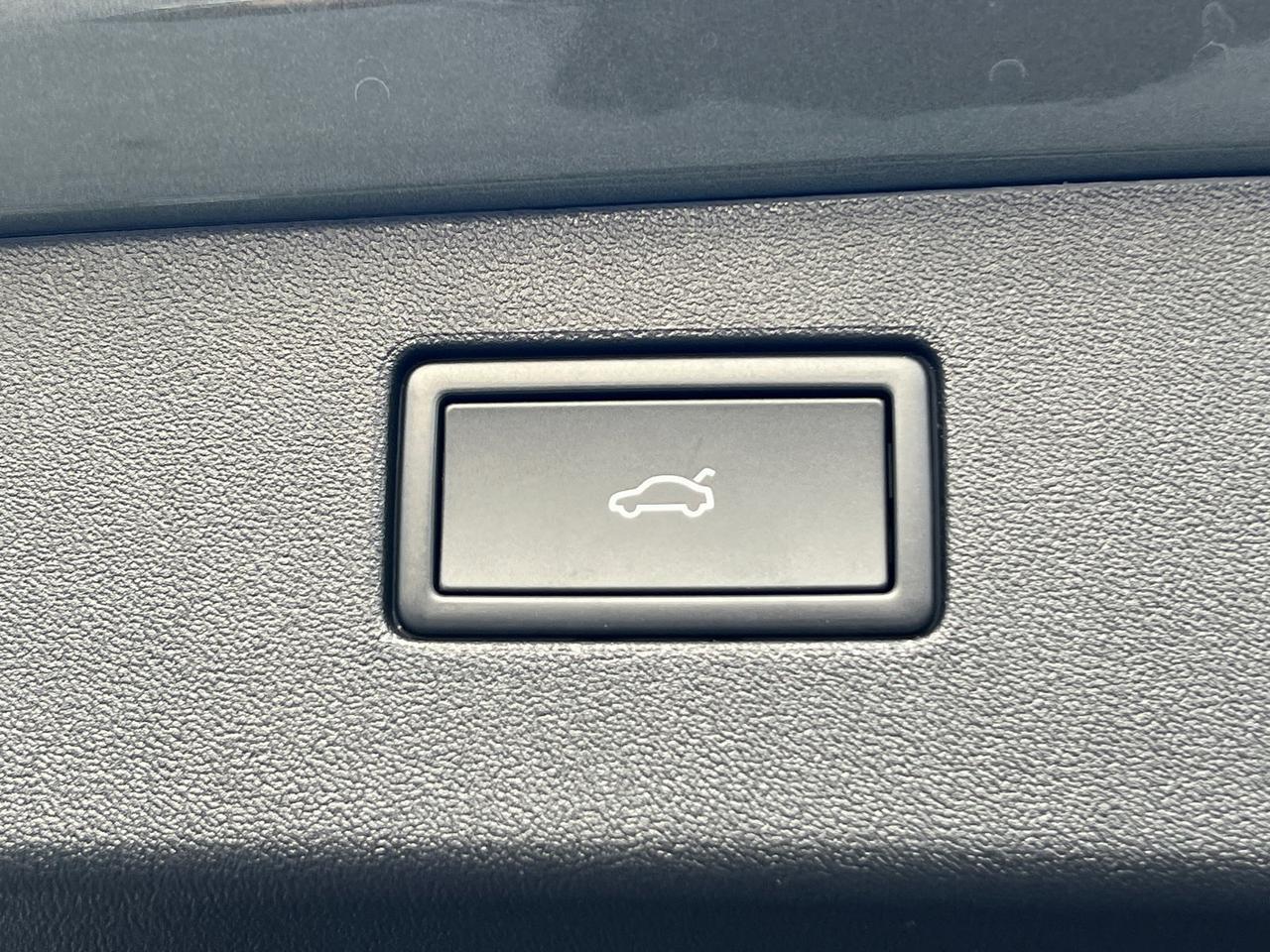 2026 Volkswagen Tiguan 2.0T SE R-Line Black Hagerstown MD