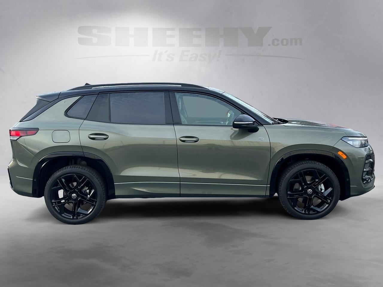 2026 Volkswagen Tiguan 2.0T SE R-Line Black Hagerstown MD