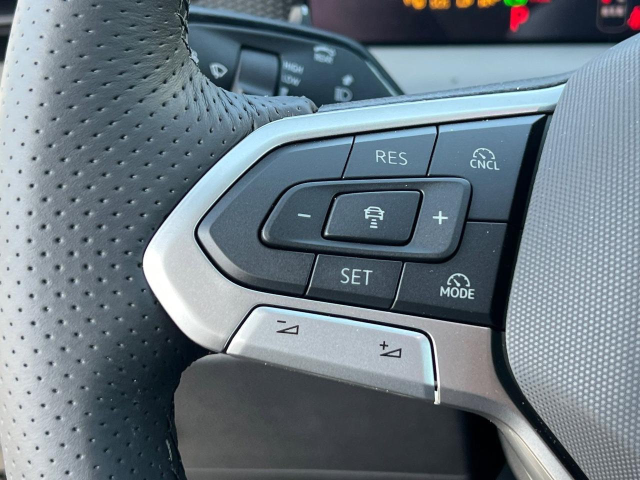 2026 Volkswagen Tiguan 2.0T SE R-Line Black Hagerstown MD