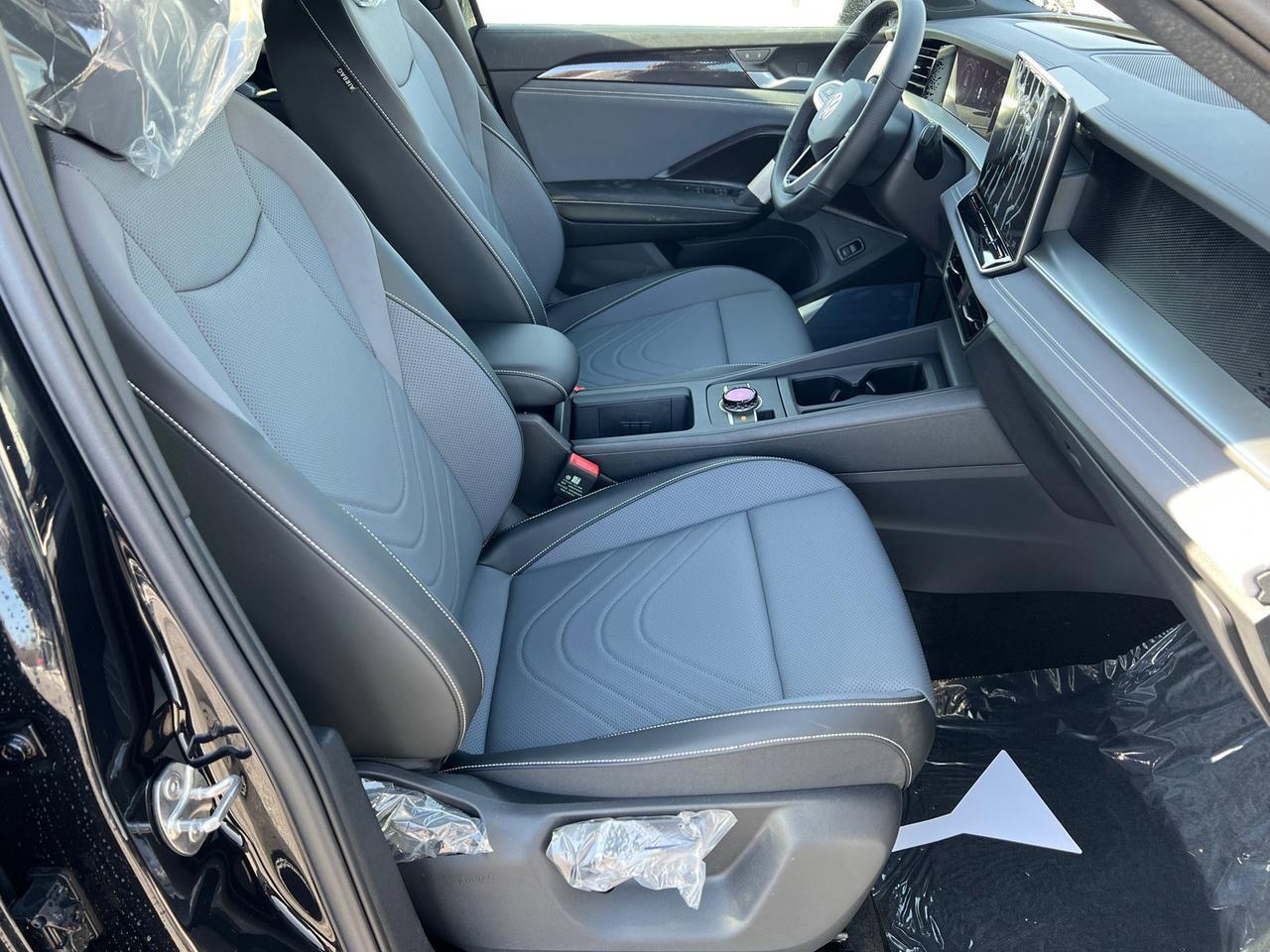 2026 Volkswagen Tiguan 2.0T SE R-Line Black Hagerstown MD