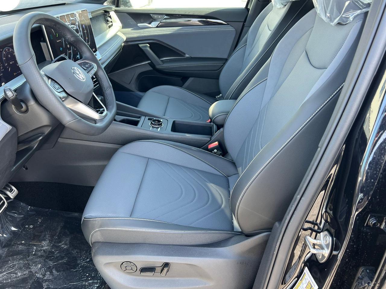 2026 Volkswagen Tiguan 2.0T SE R-Line Black Hagerstown MD