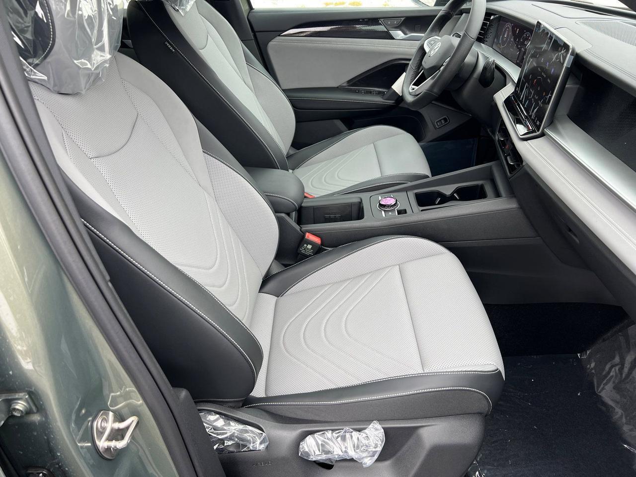 2026 Volkswagen Tiguan 2.0T SE R-Line Black Hagerstown MD