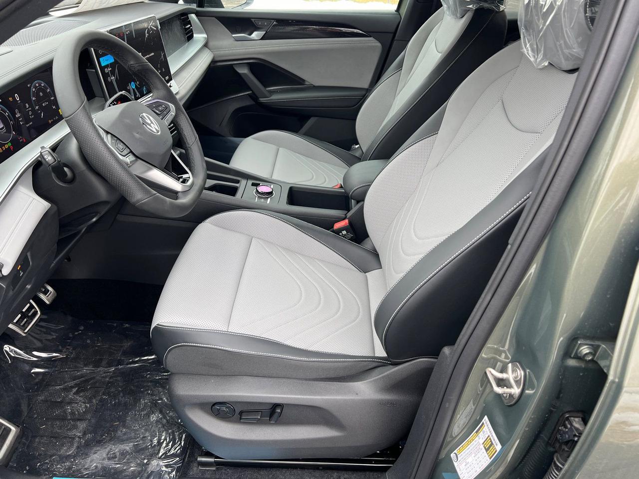 2026 Volkswagen Tiguan 2.0T SE R-Line Black Hagerstown MD