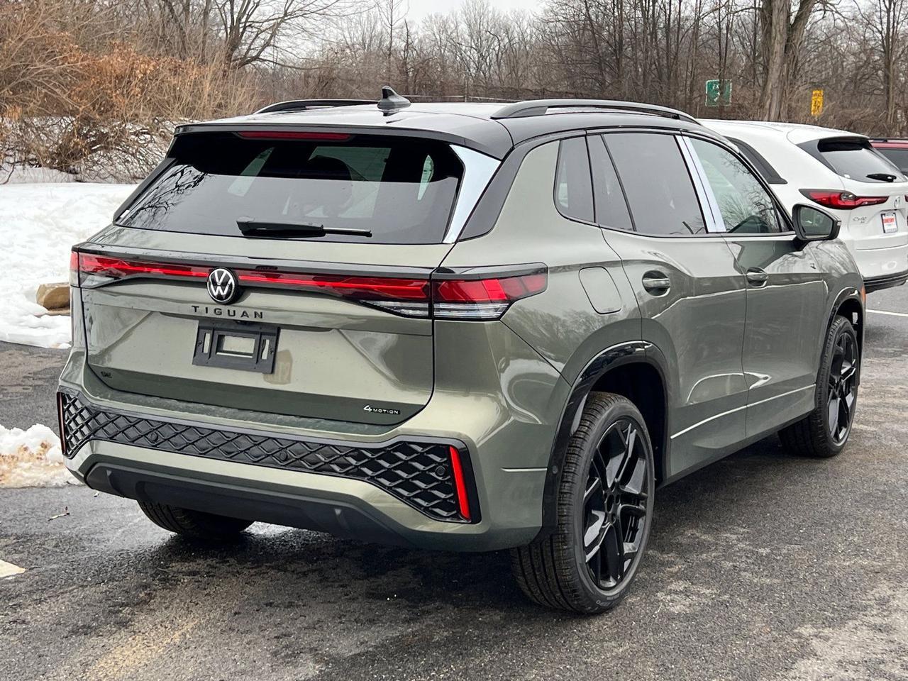 2026 Volkswagen Tiguan 2.0T SE R-Line Black Hagerstown MD