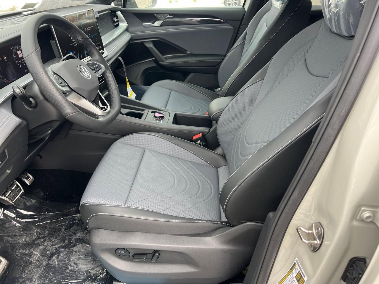 2026 Volkswagen Tiguan 2.0T SE R-Line Black Hagerstown MD