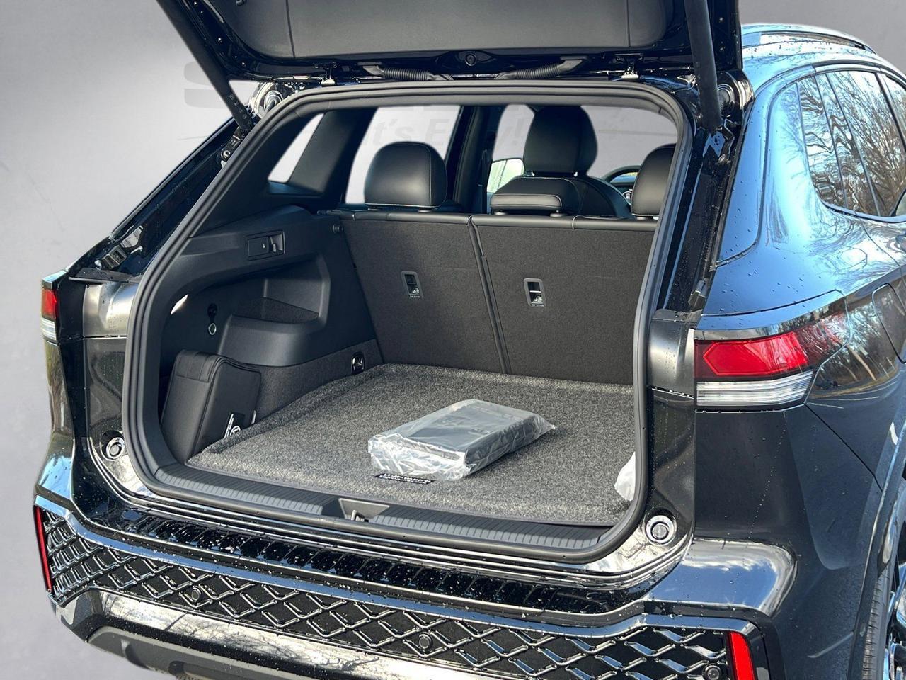 2026 Volkswagen Tiguan 2.0T SE R-Line Black Hagerstown MD