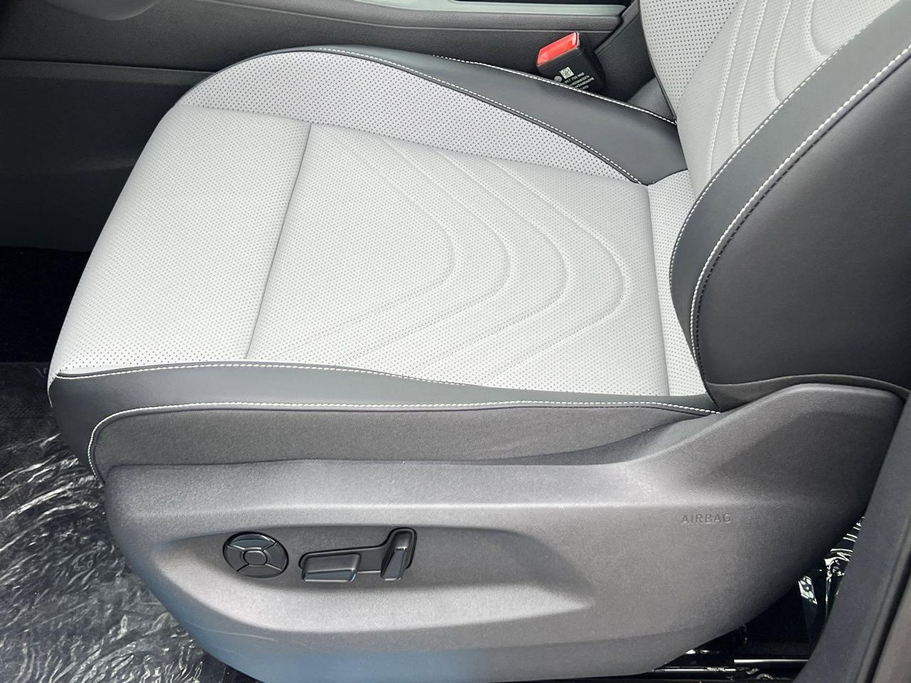 2026 Volkswagen Tiguan 2.0T SE R-Line Black Hagerstown MD